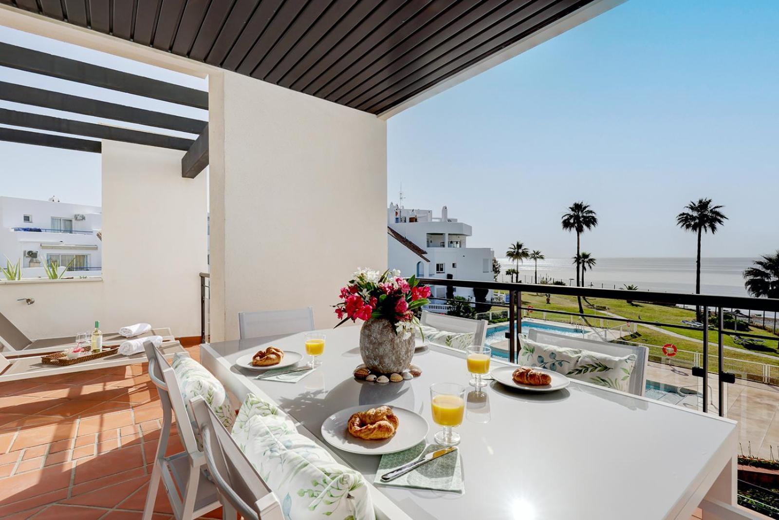 Sunrise Beach Front - Casares Del Mar Εξωτερικό φωτογραφία