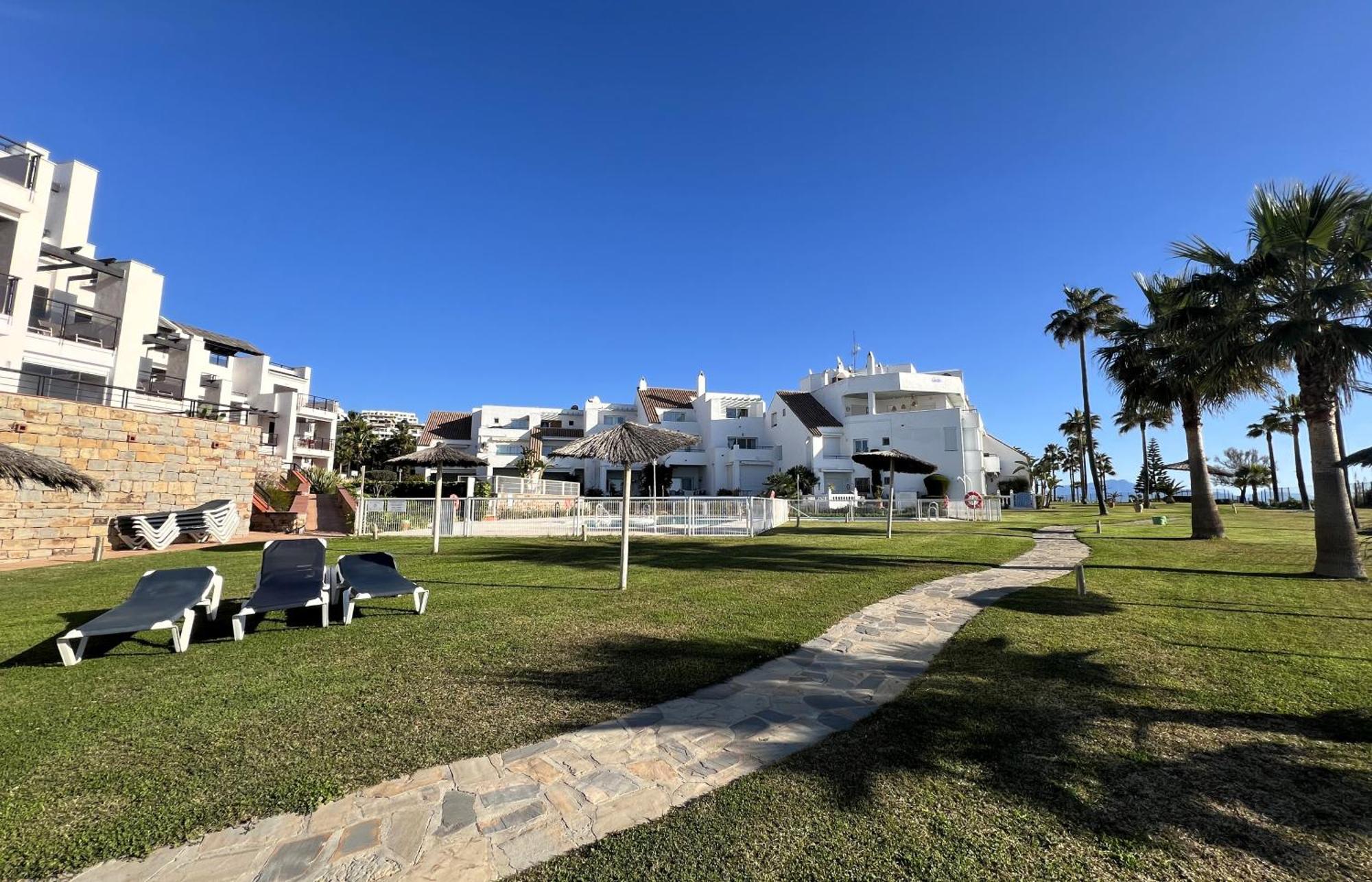 Sunrise Beach Front - Casares Del Mar Εξωτερικό φωτογραφία