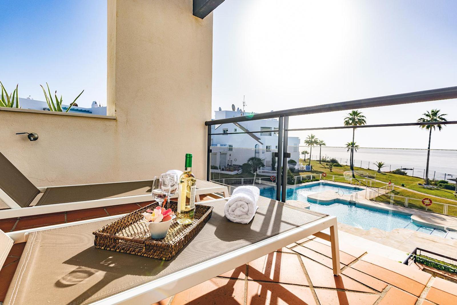 Sunrise Beach Front - Casares Del Mar Εξωτερικό φωτογραφία