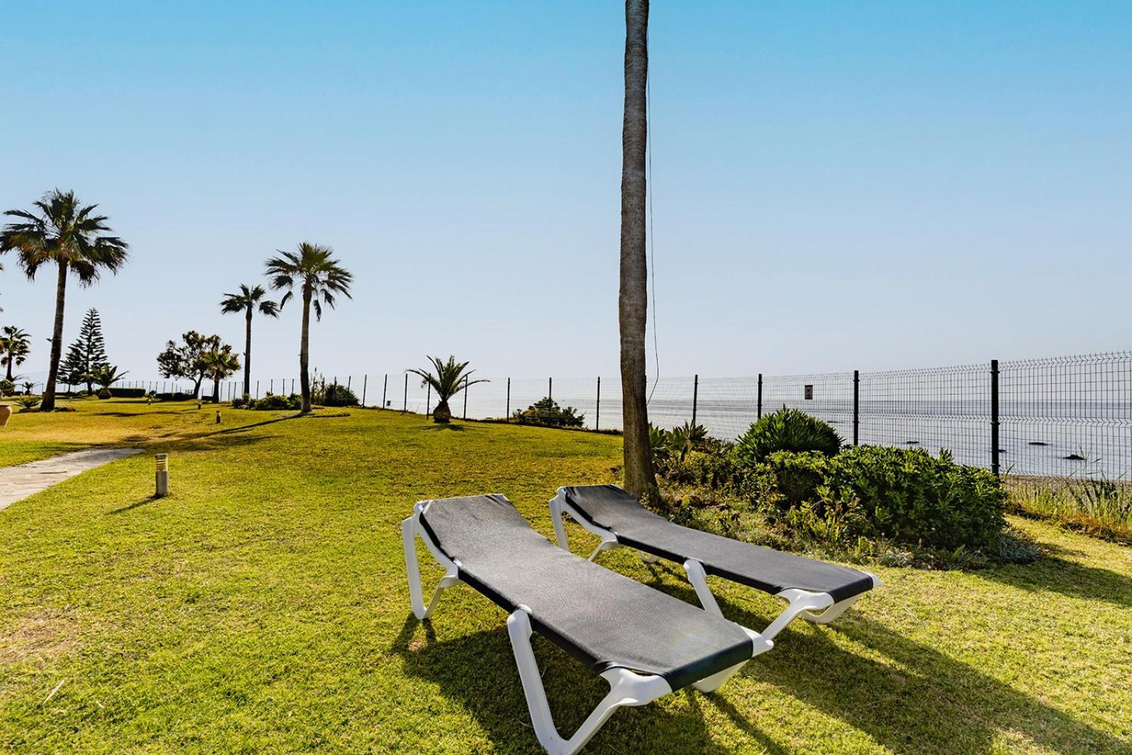 Sunrise Beach Front - Casares Del Mar Εξωτερικό φωτογραφία